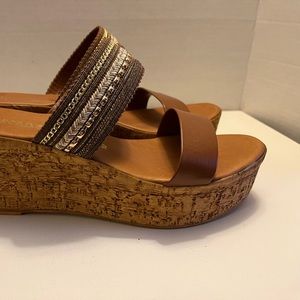 Toscanella wedge sandal